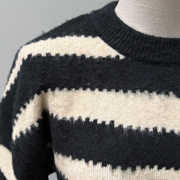 MANGO ZEBRA TEXTURED SWEATER - Sz M Black Ivory Cream Stripe - Picture 6 of 9